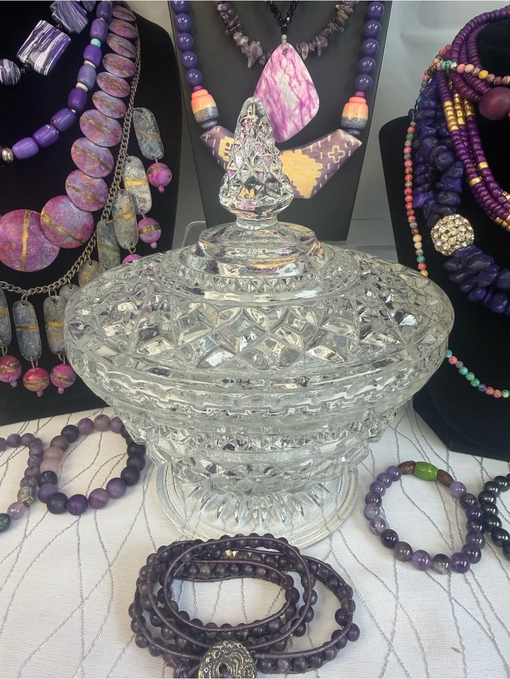Purple Jewelry Lot of 27 + Vintage Anchor Hocking Wexford Crystal Candy Dish - Picture 13 of 15